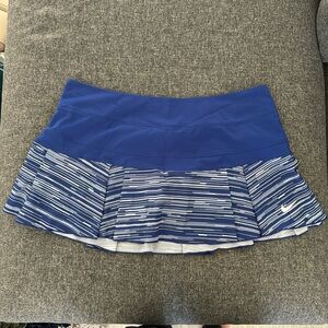 EUC Nike Dri-Fit Blue & White Pleated Tennis Skirt in Size L